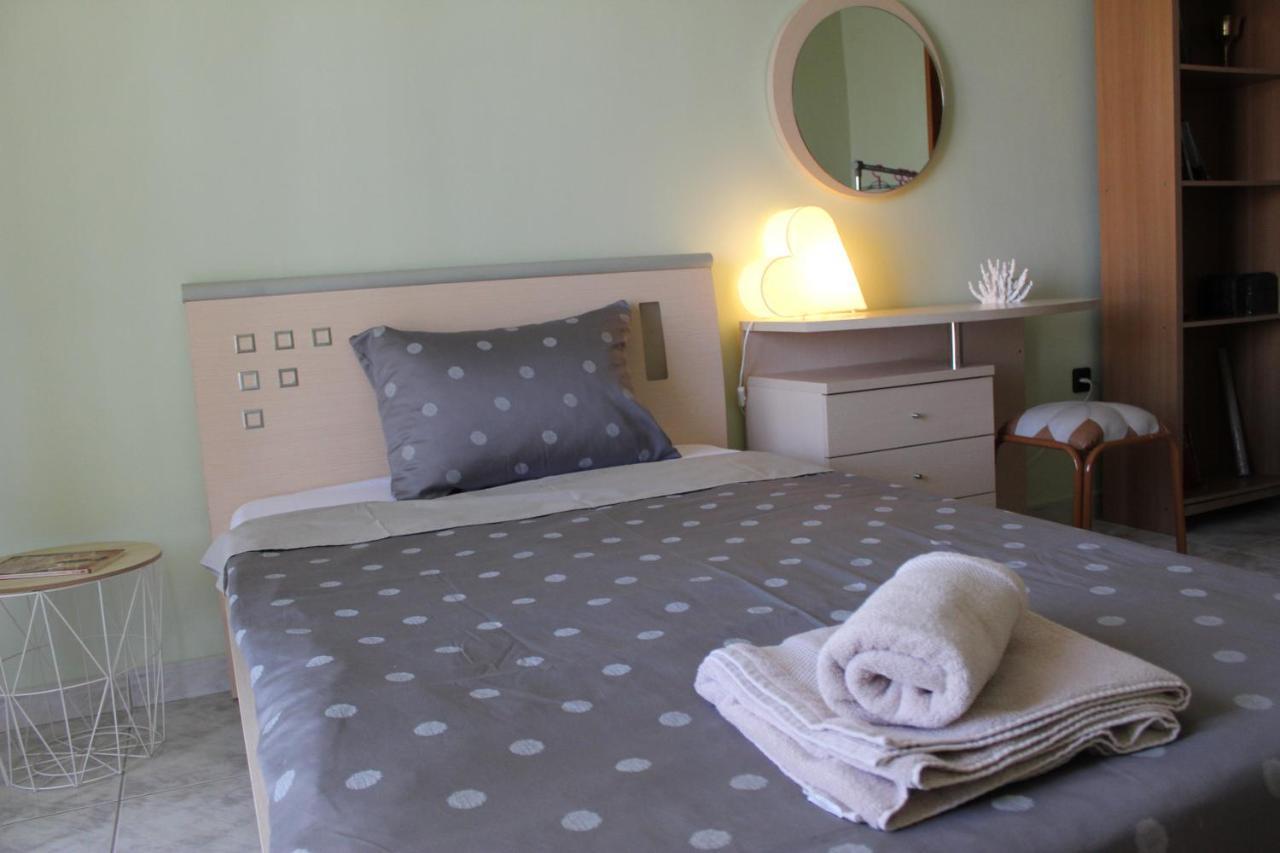 Comfortable Apartment In The Center Of Alexandroupolis Kültér fotó